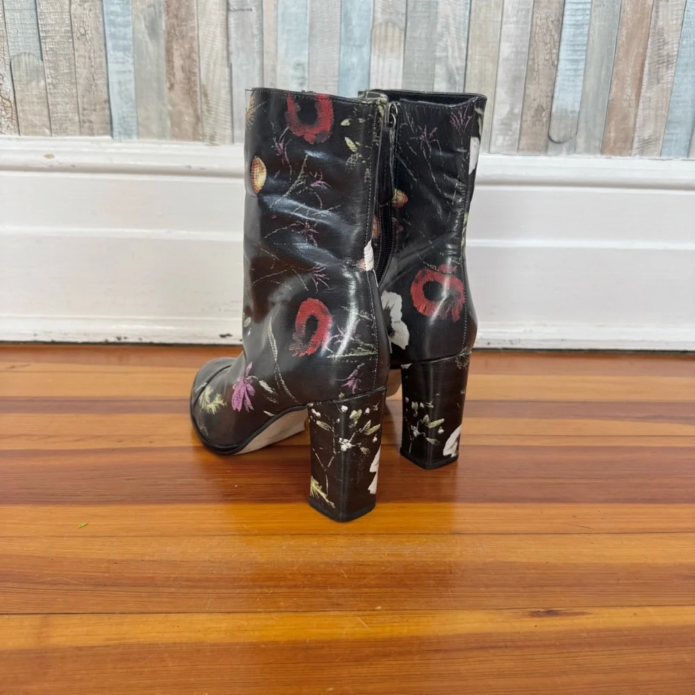 Matisse 6 Leather Floral Graffiti Posey Ankle Boot Bootie‎ Heeled Black Nastygal